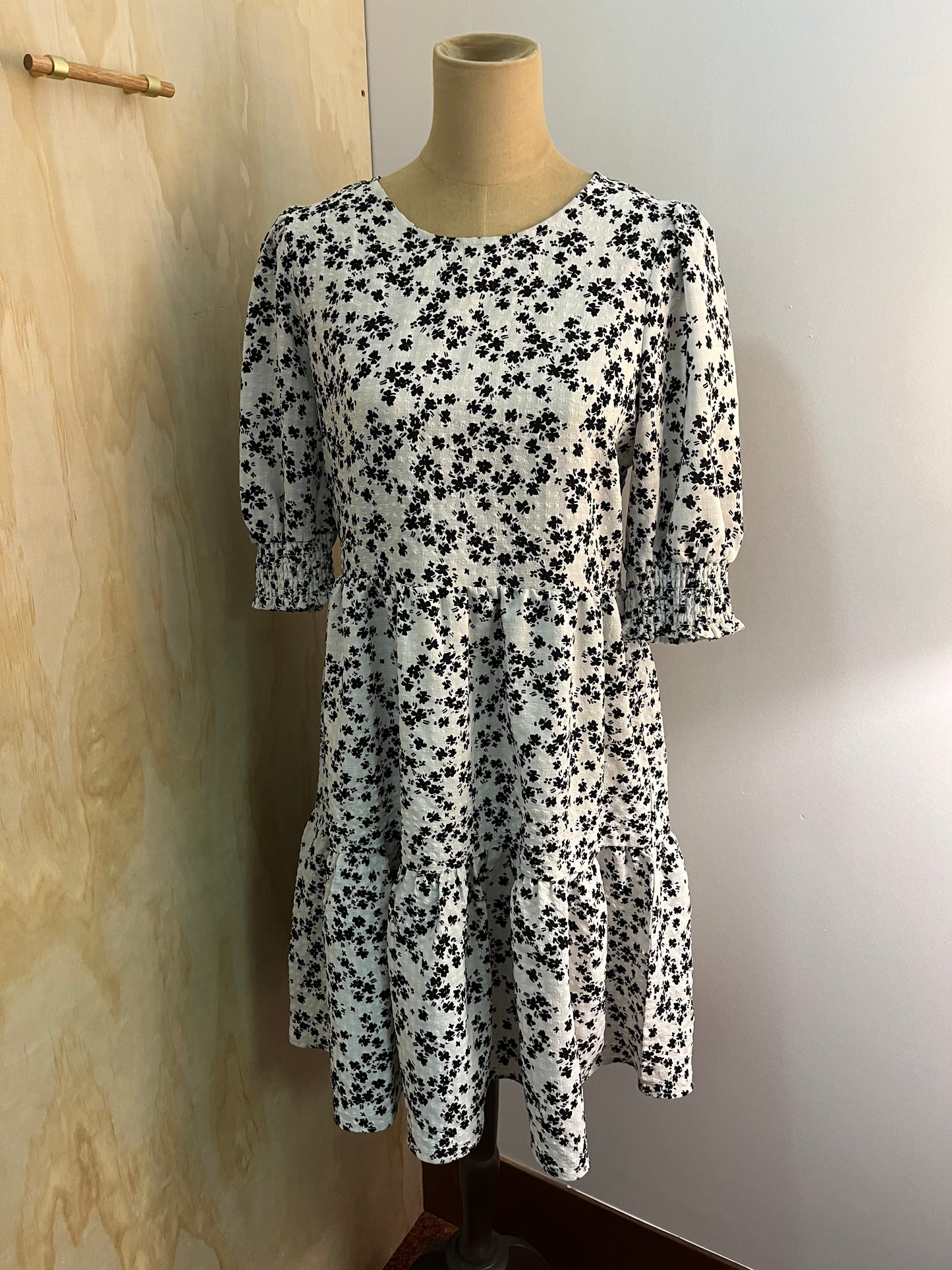 Seeking Lola Dress - Size 8