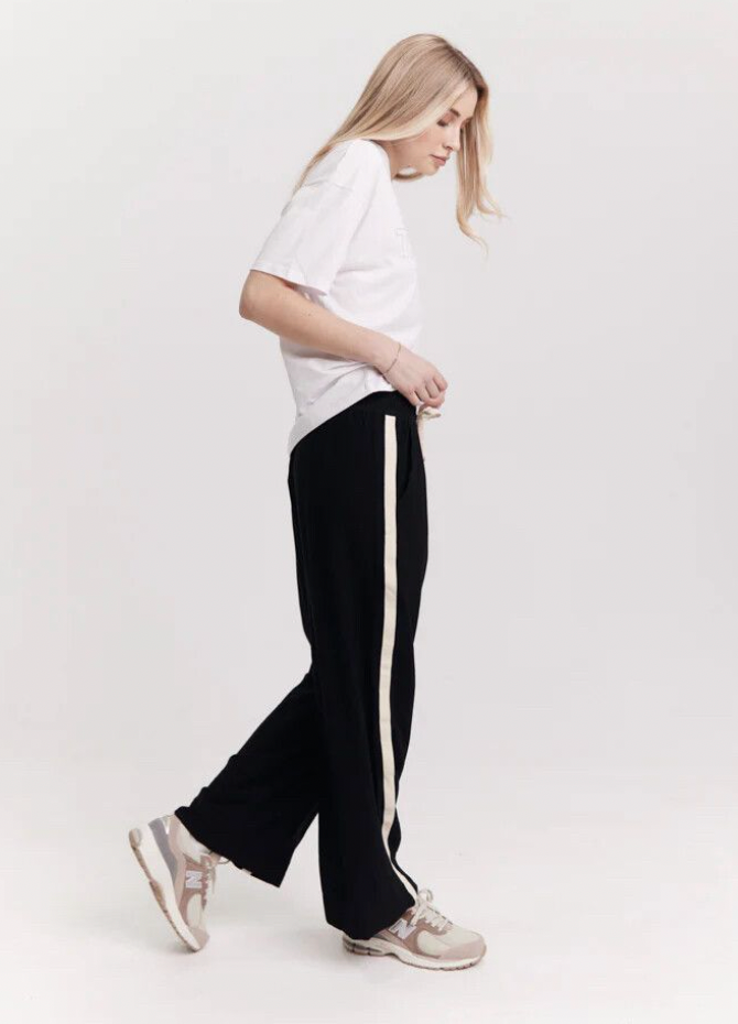 Taylor Sport Pants - Size M