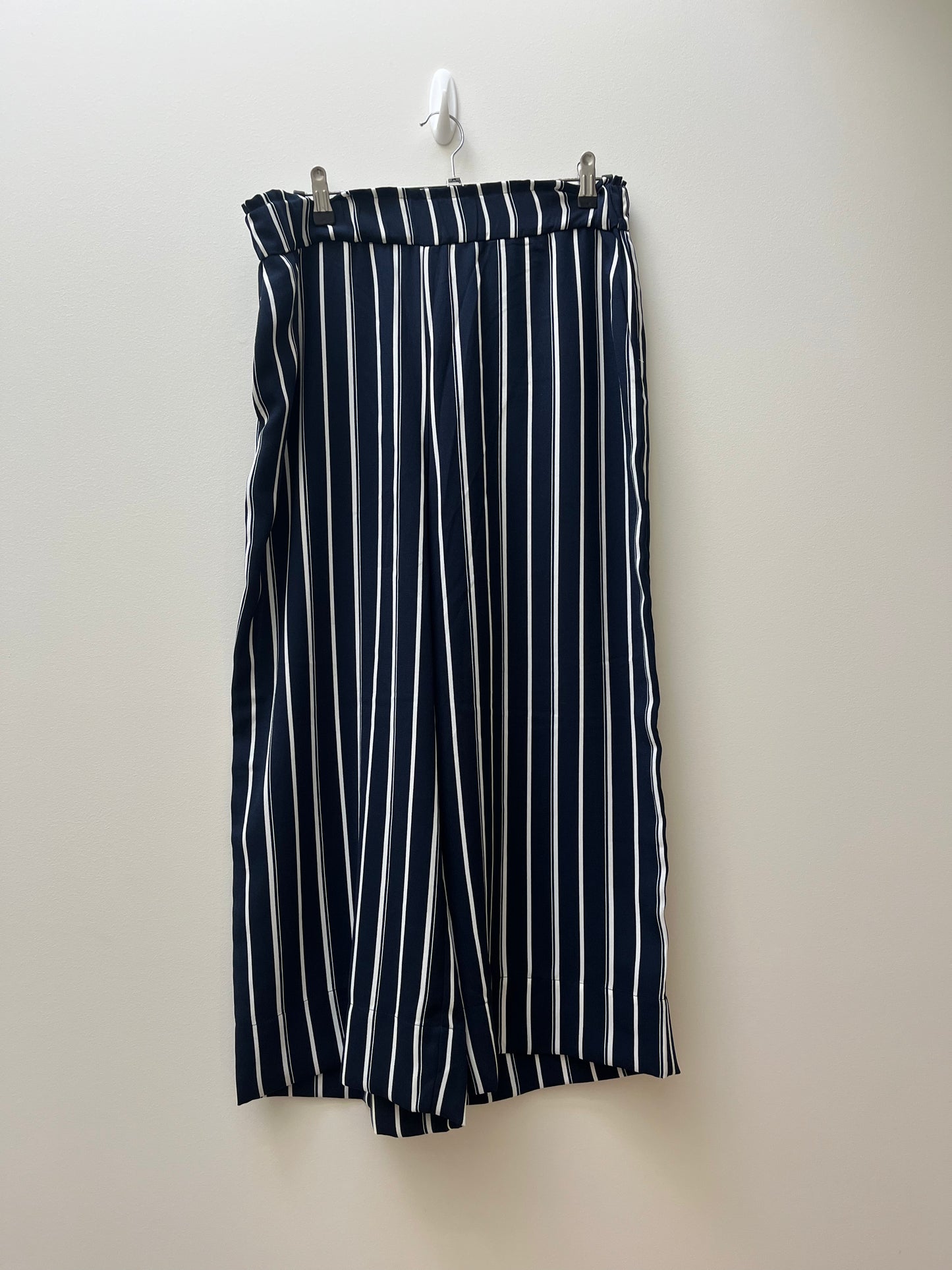 No Brand Pants - Size M