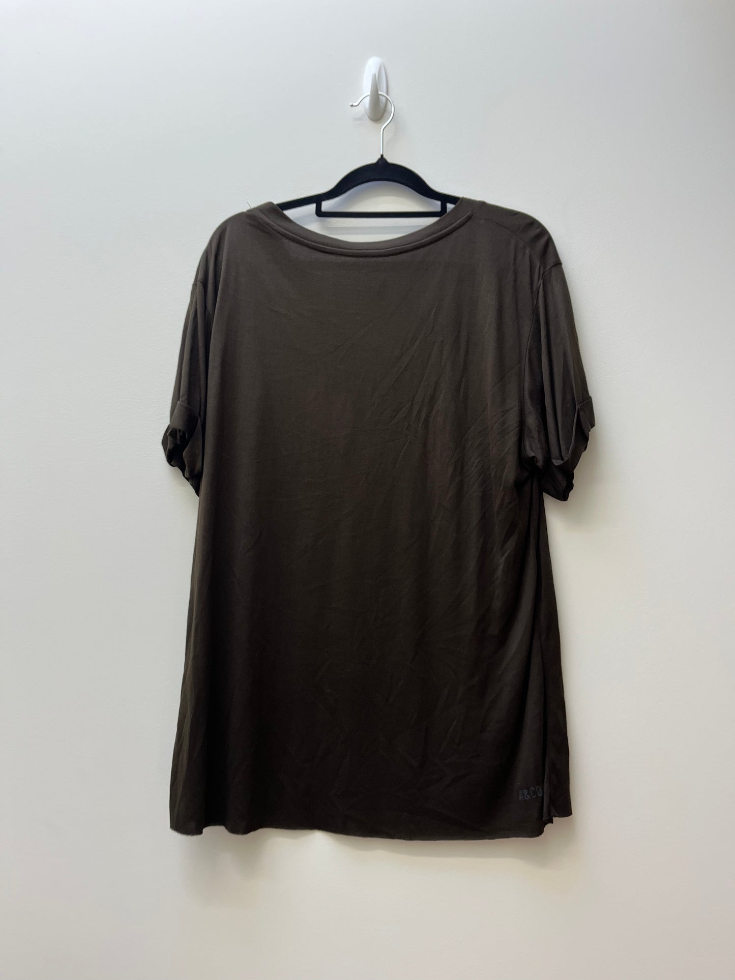 Adine&Co Top - Size M