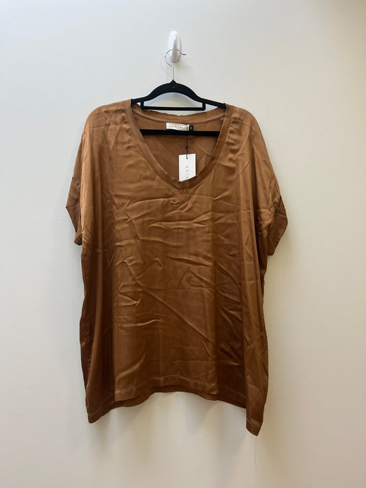 Adine&Co Top - Size M