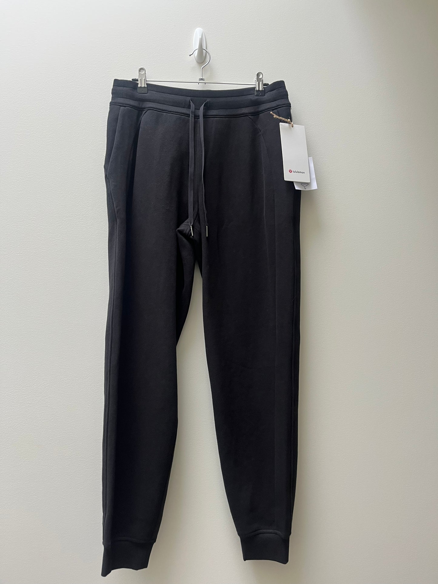 Lululemon Pants - Size 8