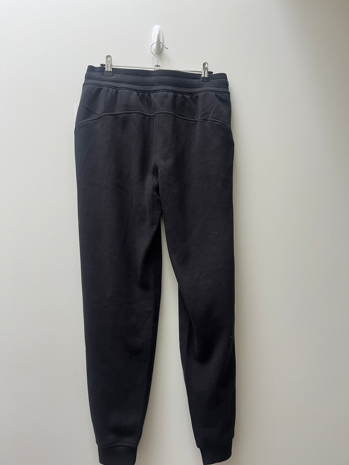 Lululemon Pants - Size 8