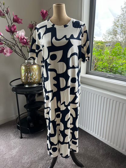 Elm Dress - Size 14