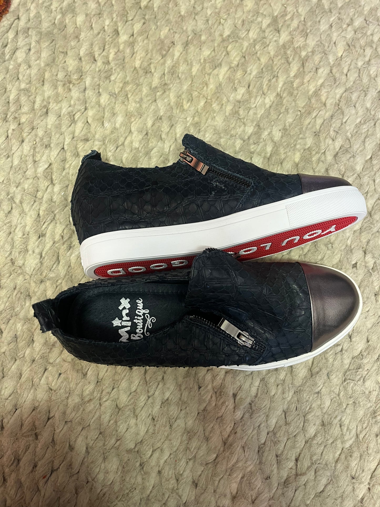 Minx Shoes - Size 37