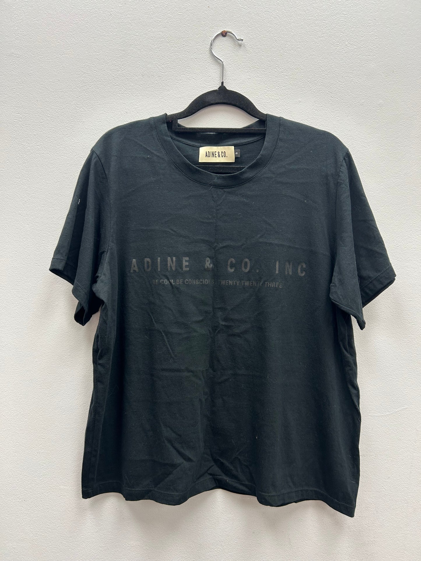 Adine & Co Tee - Size S