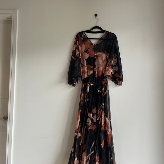 Fate & Becker Dress - Size 10